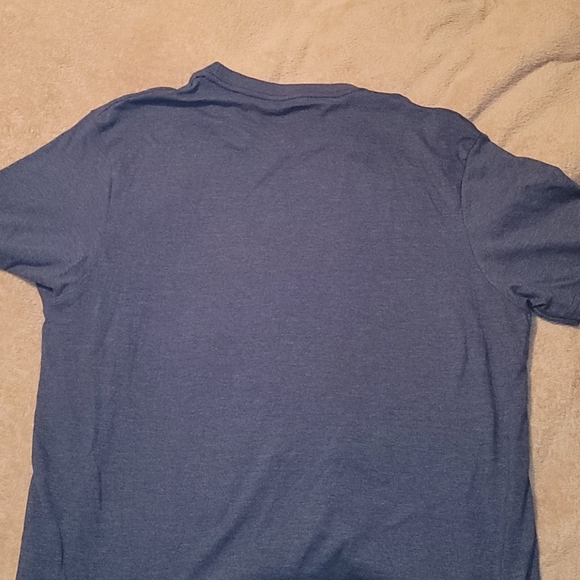 Crazy Dog Distressed T-Shirt Large & Cabelas T-Shirt Large. 2 T- Shirts Bundle - Picture 6 of 12